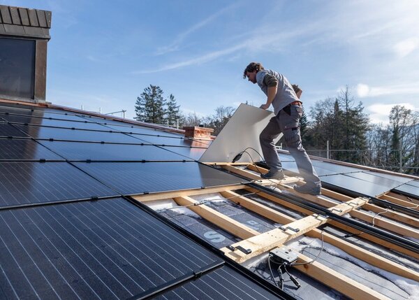 Solarspezialist:in auf Steildach